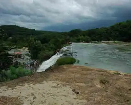 Tirparappu Falls 